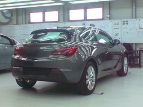       Opel Astra GTC