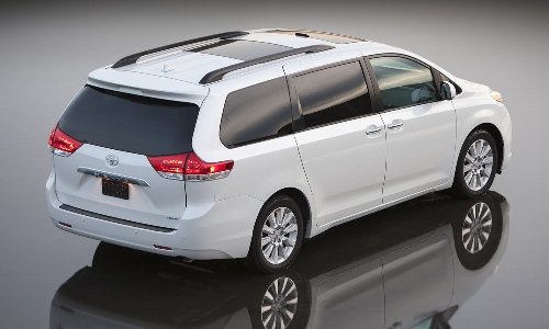 Toyota  -   Sienna