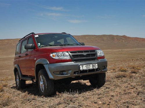 UAZ     Patriot