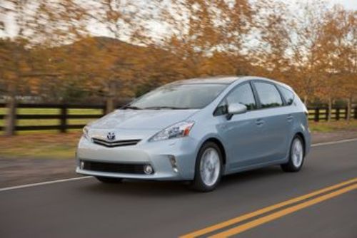 Toyota   Prius v