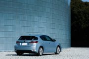 Lexus    CT200h